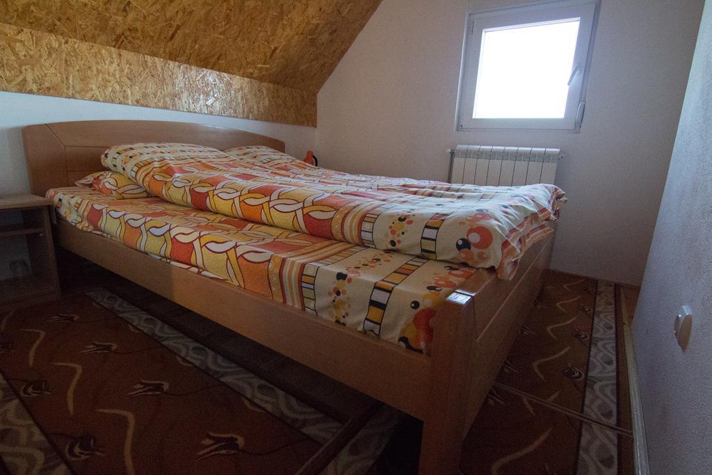 Guest House Happy Žabljak エクステリア 写真